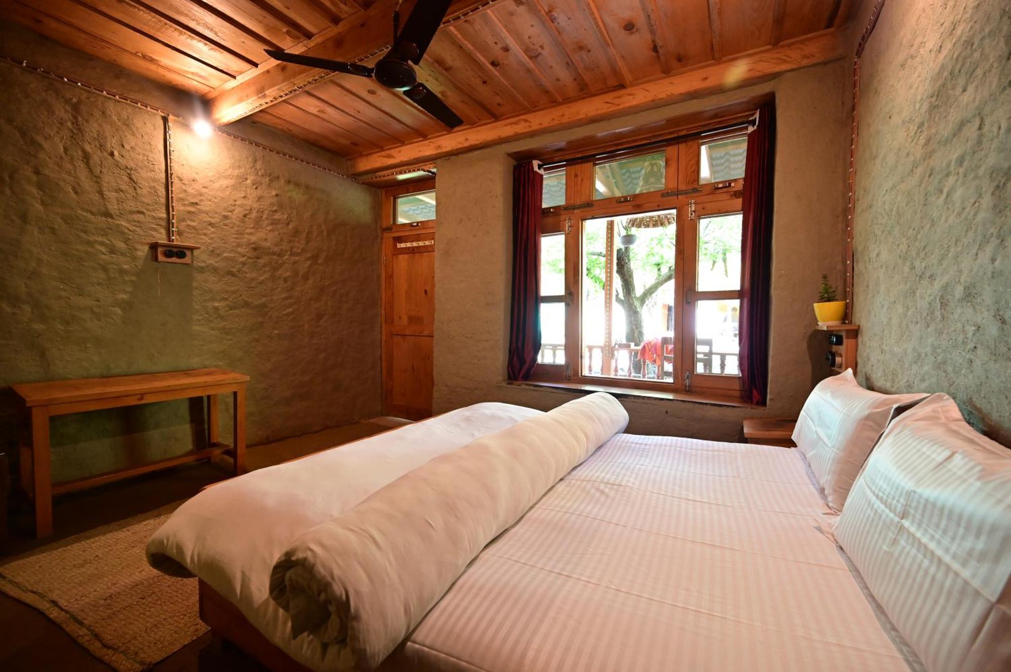 Himalayan Mud Resort Kasol Exterior foto